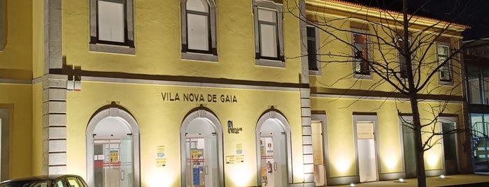 Estação Ferroviária de Vila Nova de Gaia (Devesas) is one of Para Ver En Oporto.