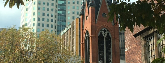 First Presbyterian Church is one of Tempat yang Disukai Nancy.