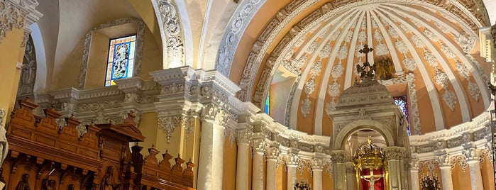Basílica Catedral de Arequipa is one of Iglesias.