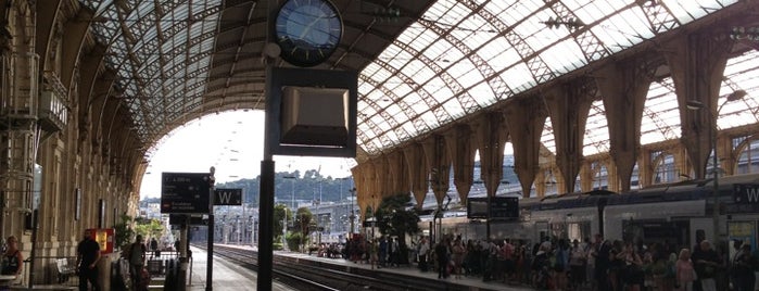 Station Gare Thiers [T1] is one of Corinne’s Liked Places.