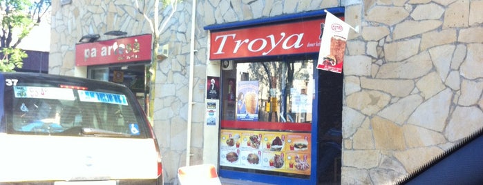 Troya Dürüm Kebap is one of Favoritos.