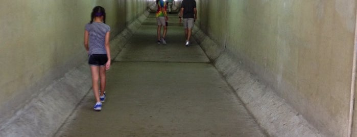 Pentagon Tunnel is one of John 님이 좋아한 장소.