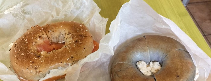 The 15 Best Places For Bagels And Lox In Chicago