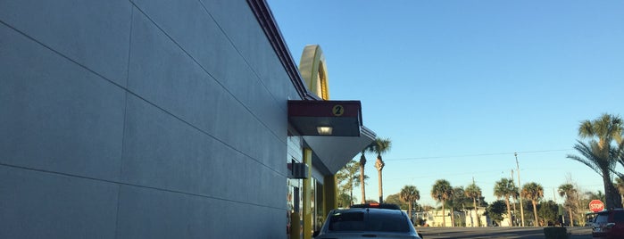 McDonald's is one of Pasco eats * dine in *.