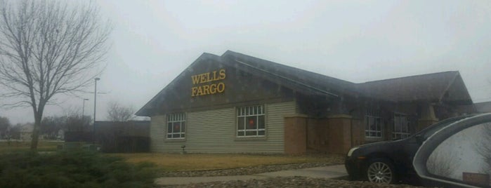 Wells Fargo Bank is one of Lieux qui ont plu à Cathy.