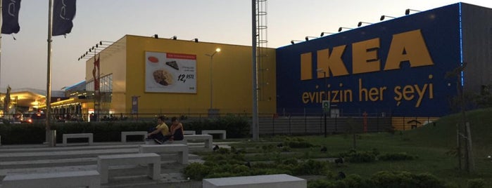IKEA Restaurant & Cafe is one of Locais curtidos por Faruk.