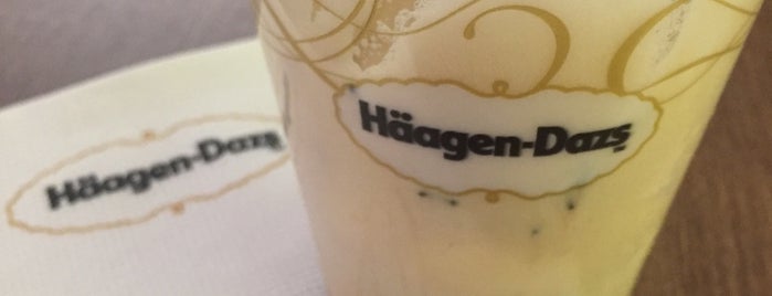 Häagen-Dazs is one of Locais curtidos por FabiOla.