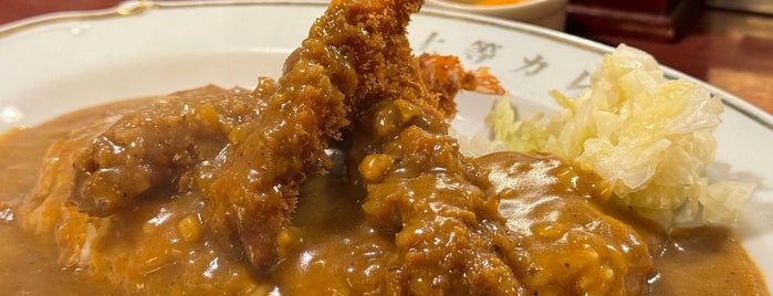 上等カレー 本店 is one of 印度人驚愕 咖喱仙人 I love Curry!.