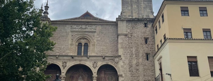 Plaza de Santo Domingo is one of Granada.