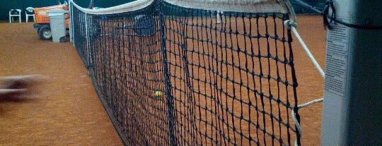 Lambermont Tennis Club is one of Orte, die Alice gefallen.