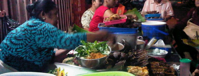 Nasi Pecel Yu Surip is one of Semarang Culinary.
