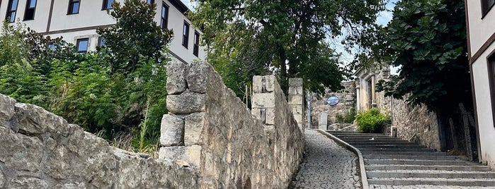 Kadılar Yokuşu is one of Orte, die Elif gefallen.