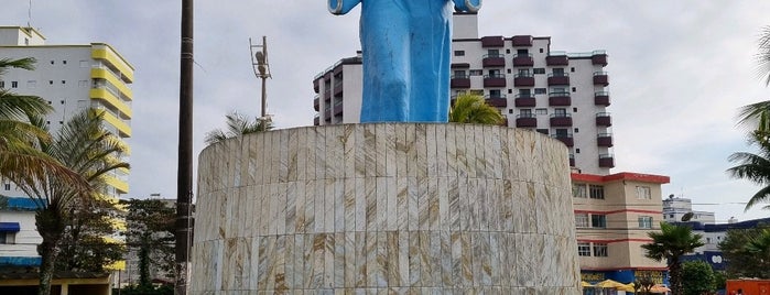 Estátua de Iemanjá is one of ** Visitar **.