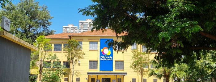 Fábrica de Cultura Parque Belém is one of Escolas.