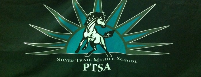 Silver Trail Middle School is one of Lugares favoritos de Mary.