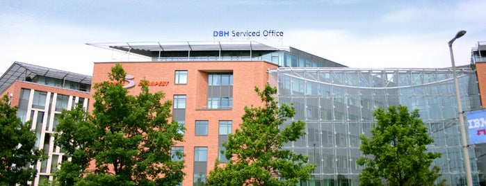 DBH Serviced Office is one of Lieux qui ont plu à Tomas.