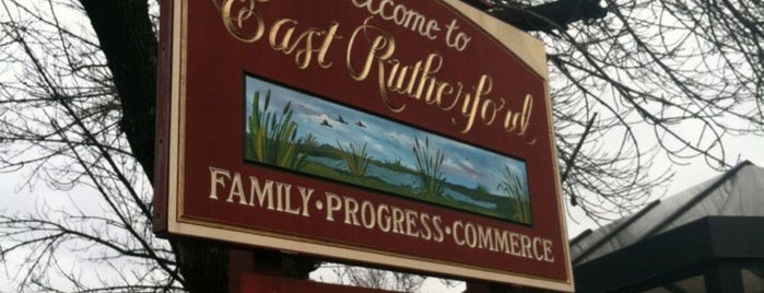 East Rutherford, NJ is one of Orte, die Lizzie gefallen.