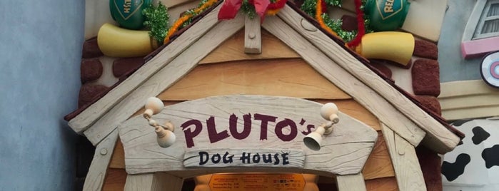 Pluto's Dog House is one of Disneyland Food.