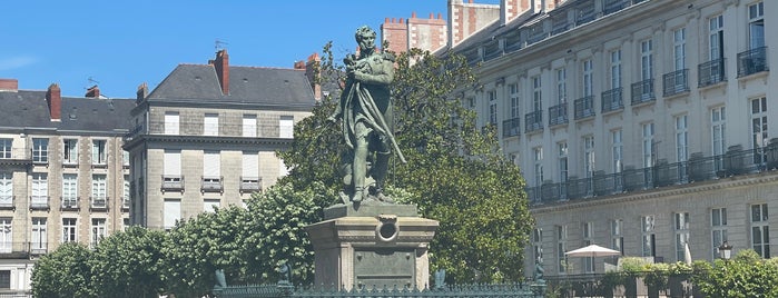 Cours Cambronne is one of Francie.