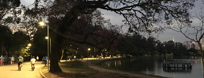 Parque Ibirapuera is one of Lieux qui ont plu à Isabella.