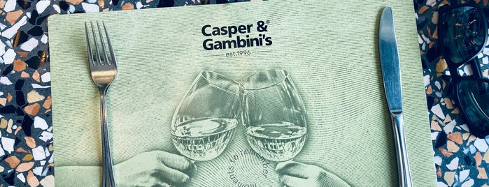 Casper & Gambini's is one of สถานที่ที่ R ถูกใจ.