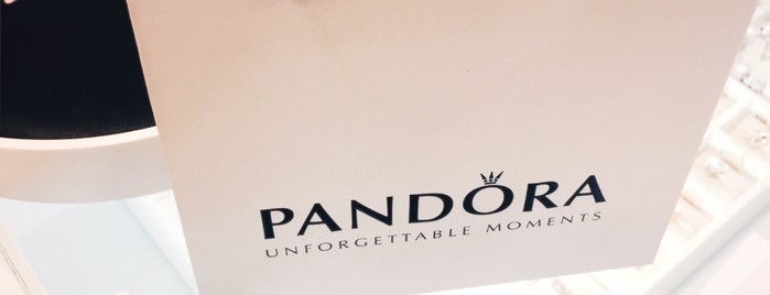 Pandora Concept Store is one of Posti che sono piaciuti a Aniya.