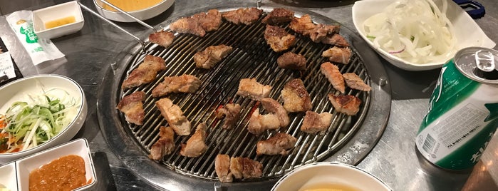 참이맛감자탕 is one of 韓国・서울【닭&치킨】.