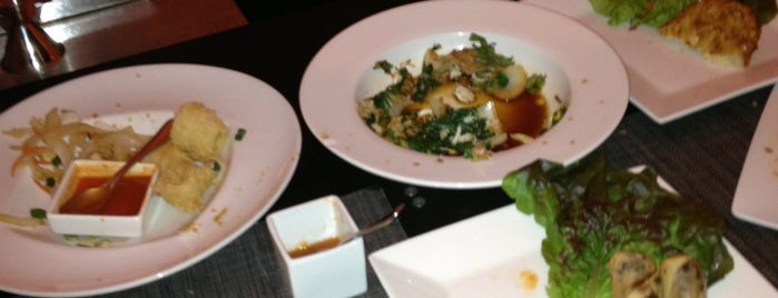 SOI4 | Bangkok Eatery is one of Posti che sono piaciuti a Justin Eats.