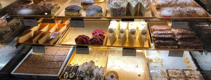 Sugarberry Bakery is one of Kimmieさんの保存済みスポット.