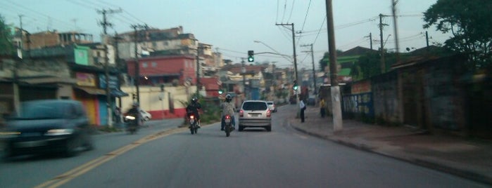 Avenida Valentim de Magalhaes is one of Places.