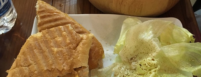 Loshaneh Café | کافه لوشانه is one of Posti che sono piaciuti a Nazanin.