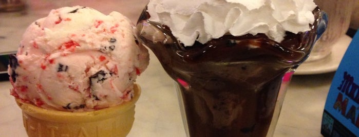 Beth Marie's Old Fashioned Ice Cream & Soda Fountain is one of Dig Little d.