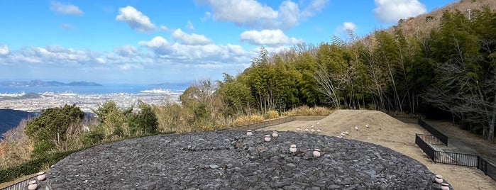 野田院古墳 is one of みんなで歩こう♫こんぴらさん.