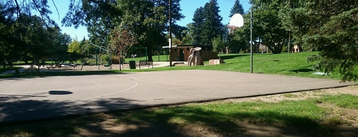 Pferdesteller Park is one of Lugares favoritos de Guthrie.