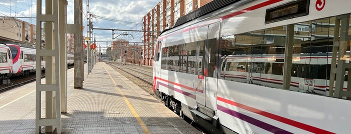 Cercanías Alcalá de Henares is one of tren.