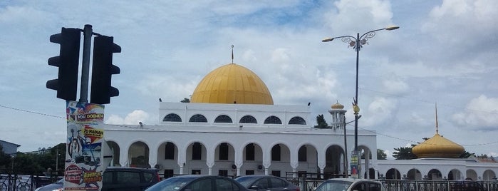 Masjid Besar Kuala Pilah is one of Masjid & Surau #5.