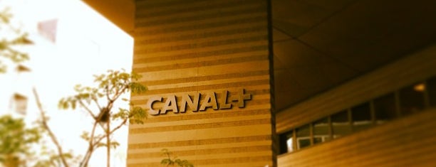 CANAL+ Espace Lumière is one of Station de Télévision - Radio.