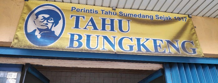 Tahu Bungkeng - Jl. Jend. Sudirman 393, Bandung is one of Tempat-tempat yang pernah saya kunjungi..