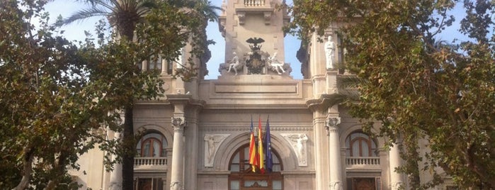 Plaça de l'Ajuntament is one of Cosas que hacer en Valencia.