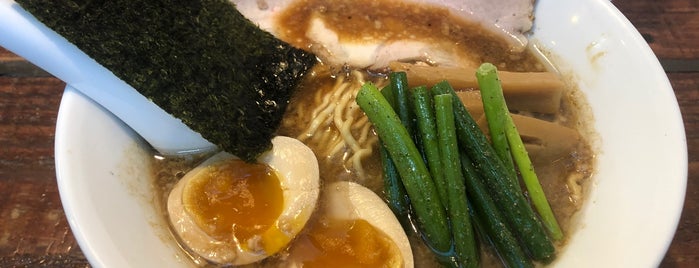 煮干豚骨 くぼ鷹 is one of ラーメン@多摩.