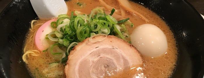 新和歌山らーめん 極ジョー is one of ラーメン@多摩.