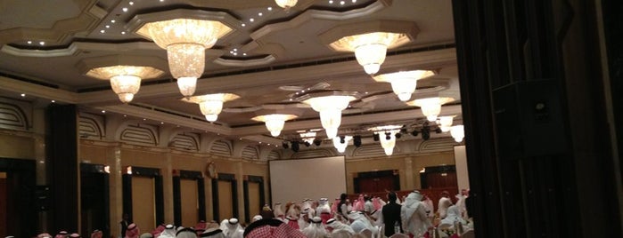 Al Sultan Hall is one of Orte, die Yousef gefallen.