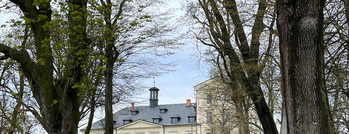 Chateau Mcely is one of Maurerův výběr - TOP100.