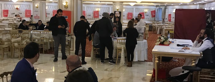 İpek Wedding Düğün Salonu is one of Naciye'nin Beğendiği Mekanlar.