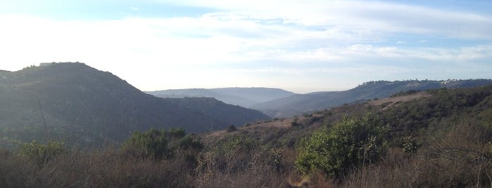 Canyon View Park is one of Hiking Trails in Orange County.