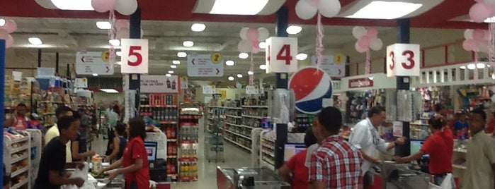 Supermercado Playero is one of Posti che sono piaciuti a Ameer.