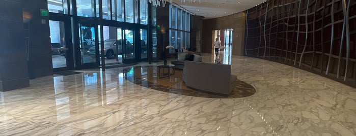 JW Marriott Marquis Miami is one of Locais curtidos por Charley.