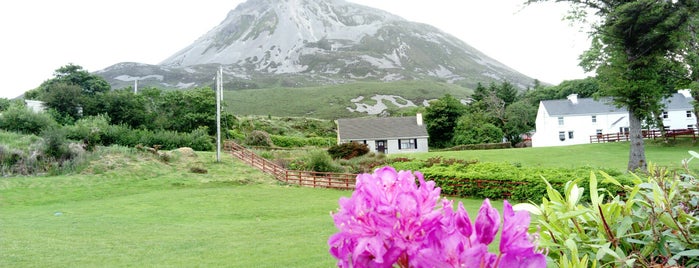 Mount Errigal is one of Roadtrip / Ireland.