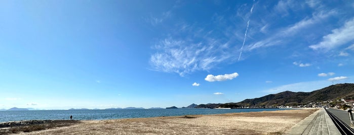 沙美海水浴場 (東浜) is one of 日本の渚百選.