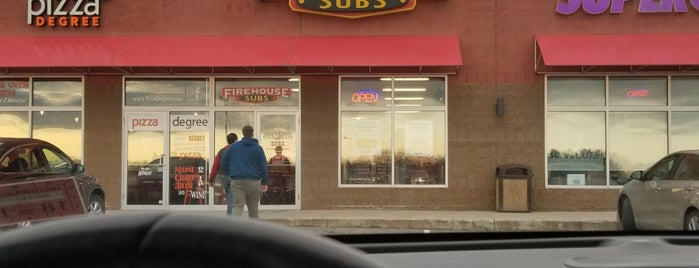 Firehouse Subs is one of Lugares favoritos de Zeb.
